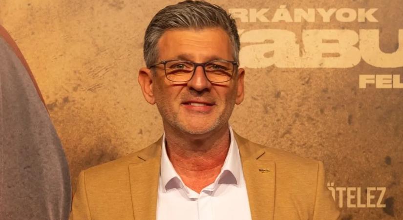 Ennél cukibbat ma már nem látsz! Az 56 éves Kárász Róbert megmutatta két hónapos kislányát