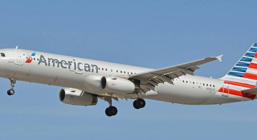 Vírusként terjed a neten az American Airlines pilótájának fizetése – az emberek nem hiszik el, mennyit keres
