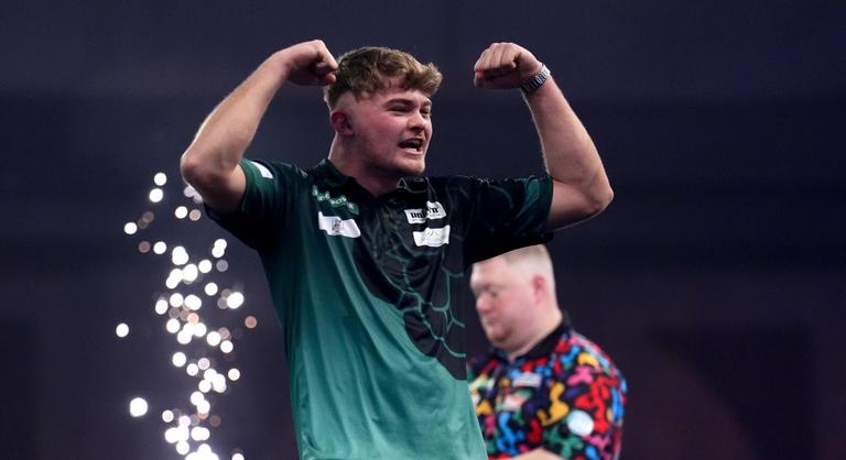 Mindkét újonc továbbjutott a vb-n, búcsúzott a hazaiak közönségkedvence