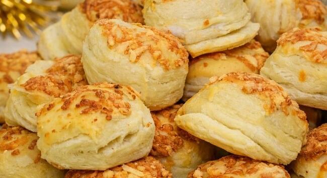 Mit süssünk szilveszterre? Íme két biztos befutó sós nassolnivaló a vendégeknek