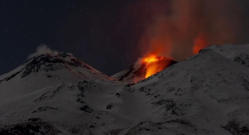 Elképesztő jelenetek: az Etnán síeltek, amikor kitört a vulkán – videó