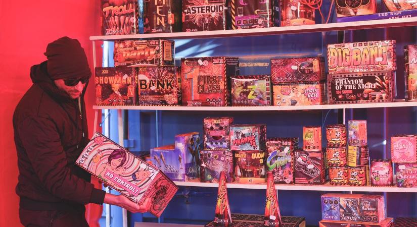 Beindult a szilveszteri roham, kutyabarát tűzijáték az idei sláger