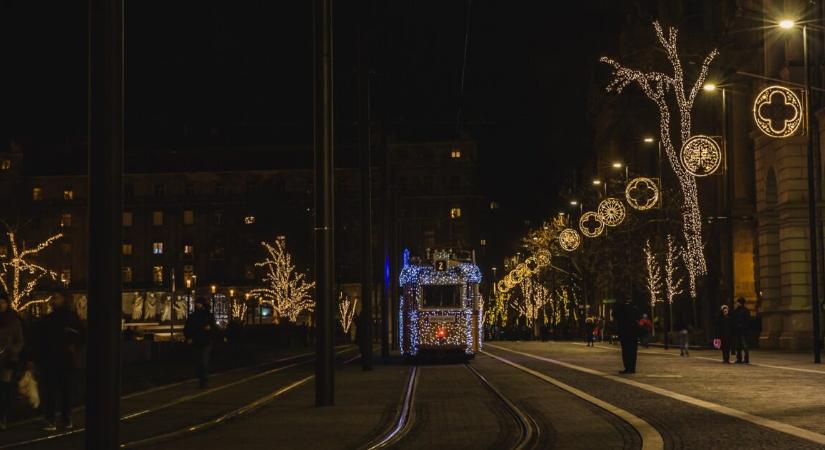 Villamosnak csapódott egy autó Újpalotán hétfő délután