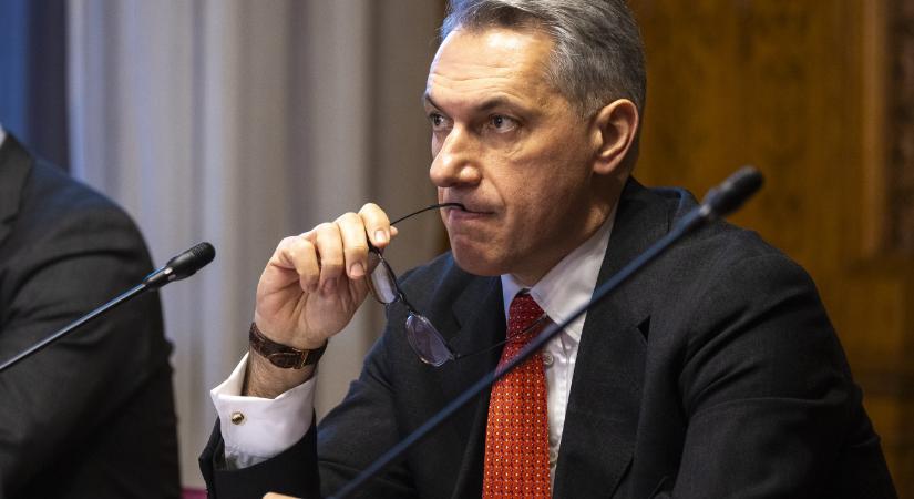 RTL: Lázár János személyesen járhatott közben egy borsodi falu útjának felújításáért