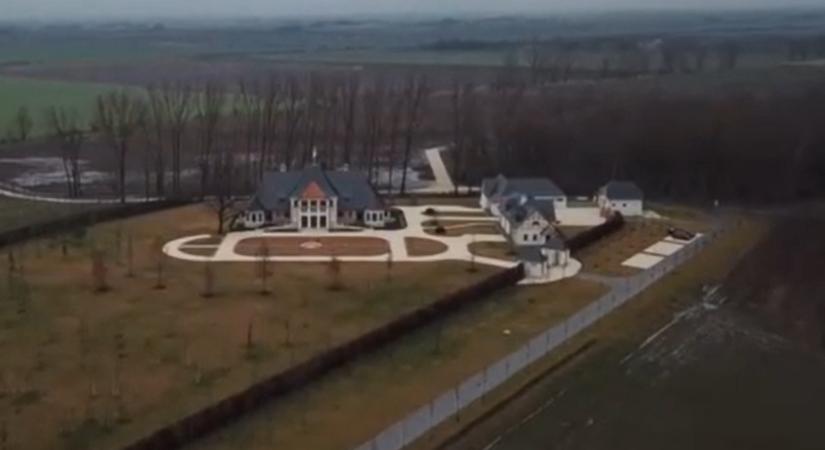 RTL: Lázár János közbenjárásával újították fel a miniszter fiának házáig vezető utat egy borsodi faluban