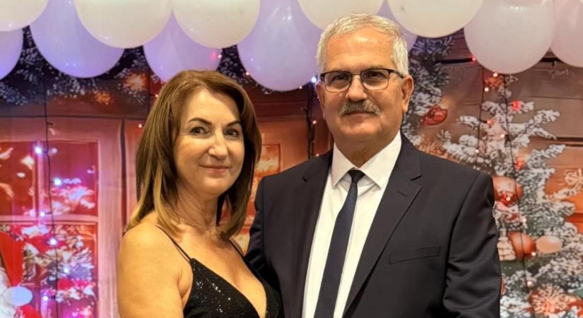 Kizárólag a nyírségi fideszes polgármester és férje rokonsága vezette az 550 milliót nyerő alapítvány kuratóriumát