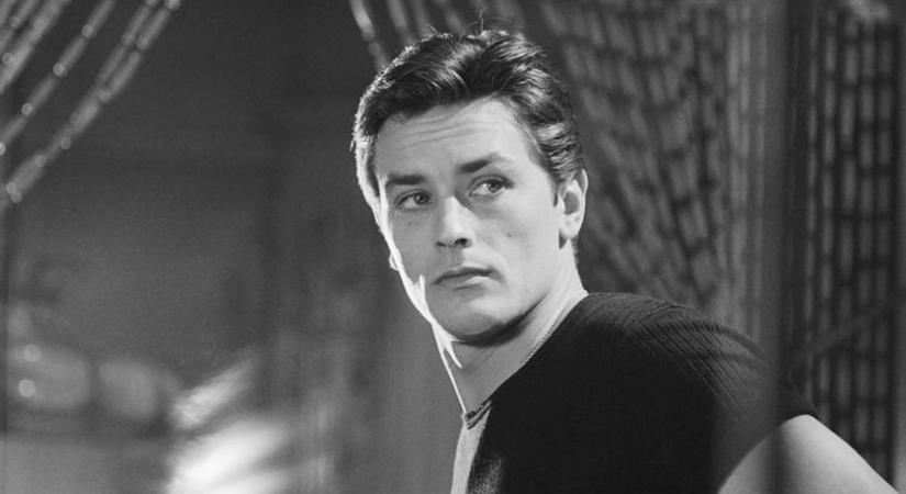 Alain Delon egy magyar lányba habarodott bele, miközben házas volt: el is töltött vele egy éjszakát Budapesten