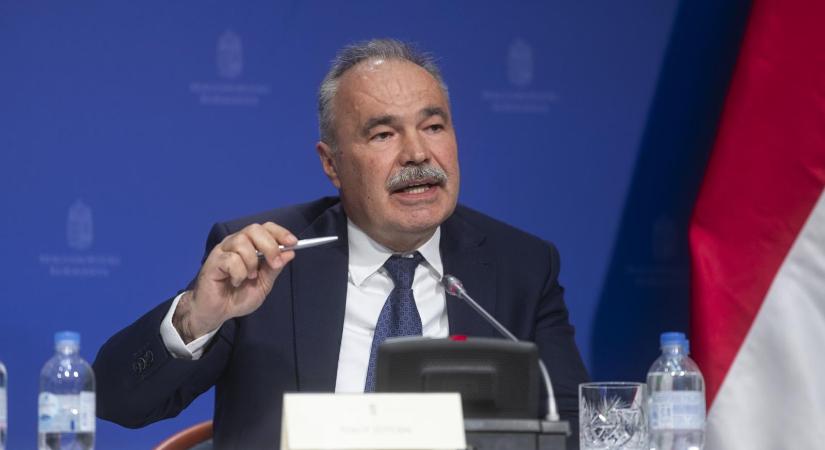 Szigorít a kormány, a jövőben csak az élőflórás termékeket lehet tejfölnek nevezni