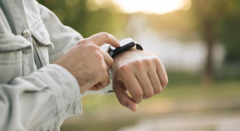 Egy kanapén „aludta ki magát” az Apple Watch