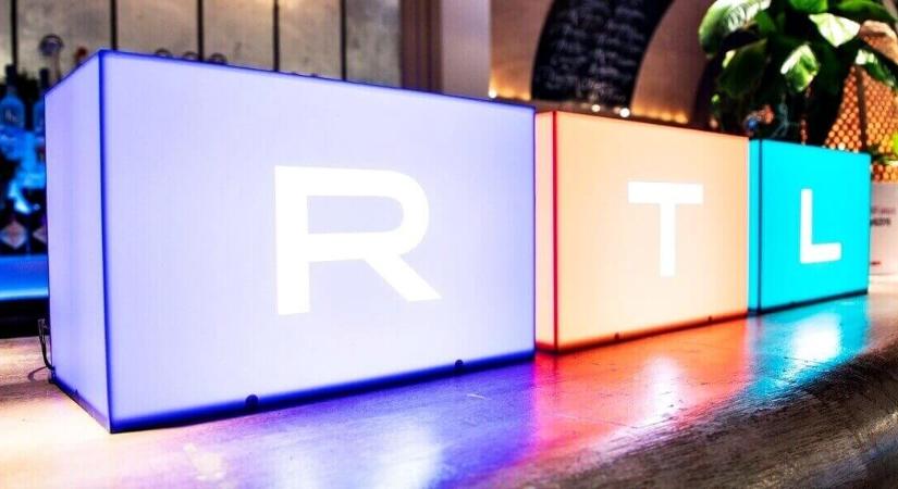 Olyat hallunk éjfélkor, amit évtizedek óta nem: Presser Gáborral és a Vígszínház sztárjaival hoz különleges Himnuszt az RTL