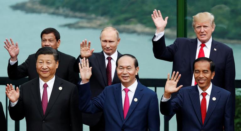 Fordulópont előtt a nagyhatalmak: mit lép az Egyesült Államok, Oroszország és Kína?