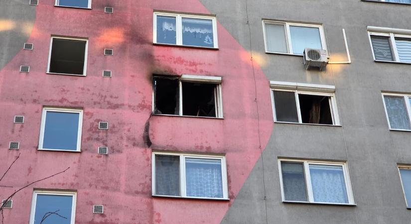 Kiégett egy ötödik emeleti lakás Érsekújvárban