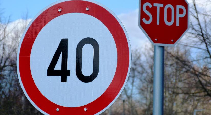 Súlyos látlelet a magyar közutakról, vasúthálózatról: ha ez így megy tovább, nyugodtan készülhetünk a katasztrófára