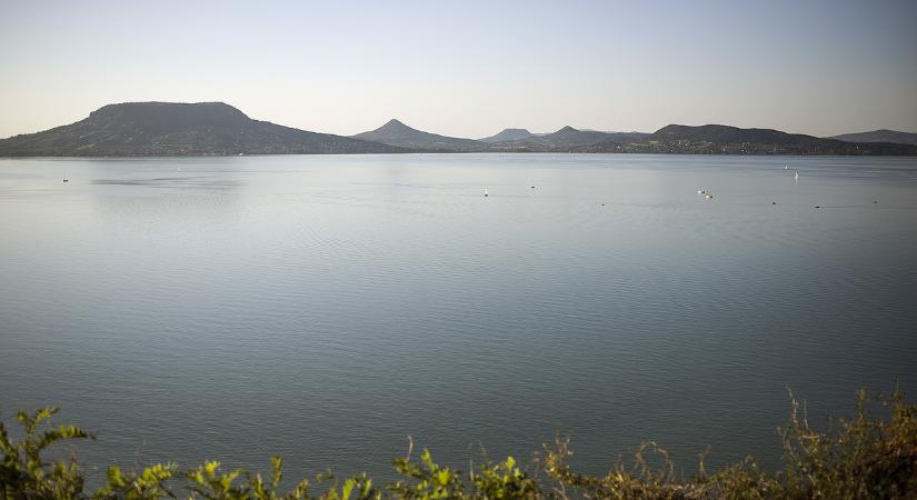 Vészjelzést adtak a kutatók, a Balaton jövője a tét - megmagyarázták, miért pusztulnak a halak