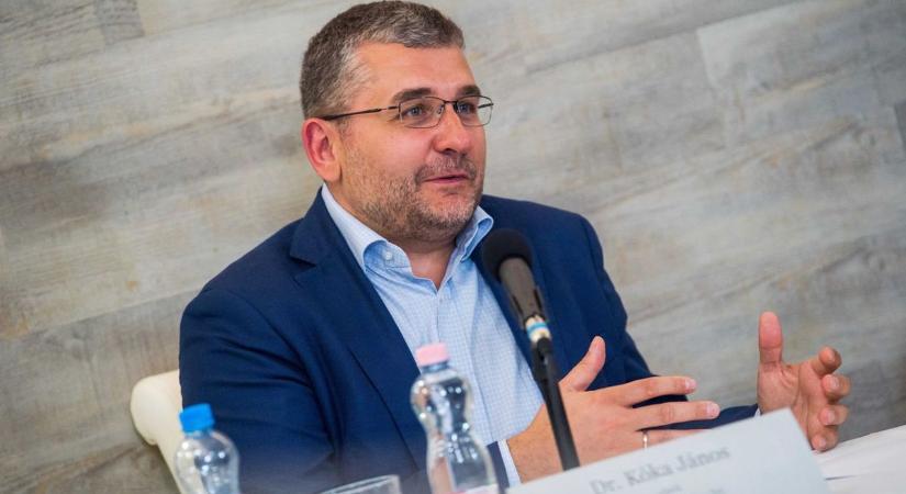 Újabb egykori SZDSZ-es nagyágyú szakért a Tiszában: Kóka János a kórházak felét bezáratná