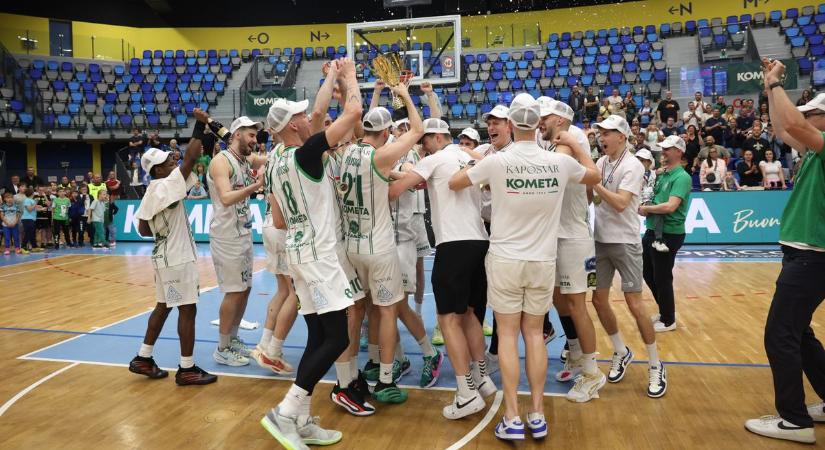 A Majthényi, Domokos repülőhollandi páros a 32. világ- és Európa bajnoki érmét szerezte