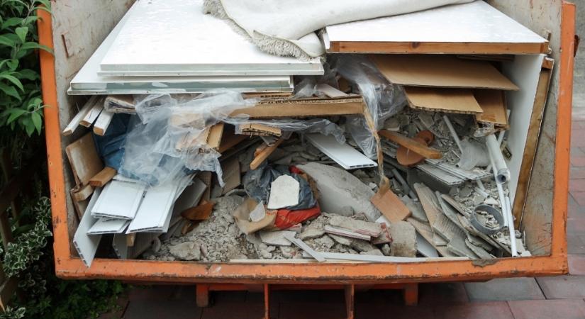 Konténeres sittszállítás lépésről lépésre - hogyan kerülhető el a káosz már a felújítás elején?