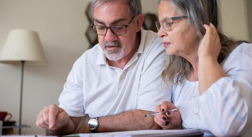 Új trükkel próbálkoznak a csalók, a NAV nevében küldenek üzenetet