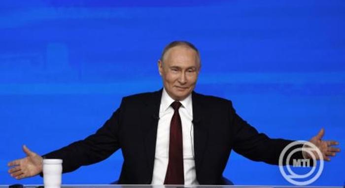 Putyin kijelentette, hogy a harci érintkezési vonalak mentén visszavonul az ukrán hadsereg