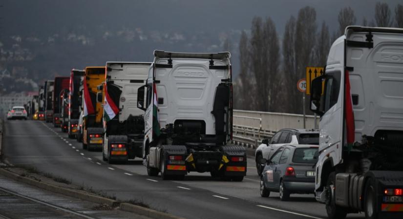 Háromszáz magyar település szabadul meg a kamionoktól