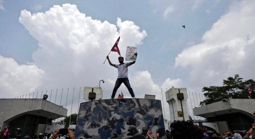 Kormánydöntő tüntetések 2025-ben Mongóliától Bulgáriáig