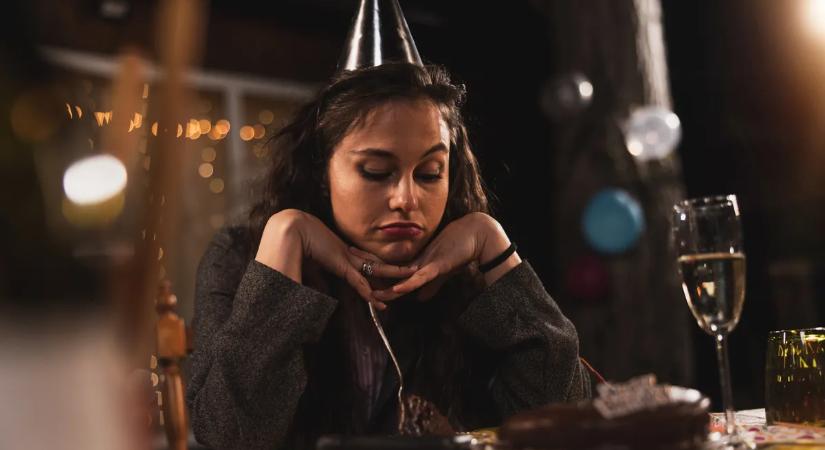 A szakértő elárulta: így kerülheted el a szilveszteri szomorúságot