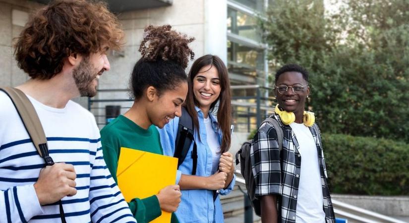 Döbbenetesen sok előadást hallgathattak meg