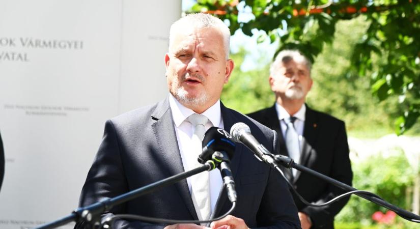 A gyermekvédelmet is megjárt főispánt indíthat a Fidesz Szolnokon 2026-ban