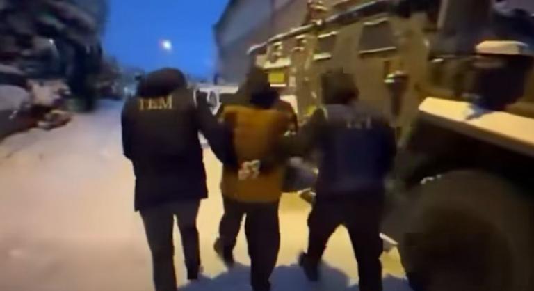 Folytatódtak a razziák az Iszlám Állam tagjai ellen Törökországban, 357 gyanúsítottat vettek őrizetbe