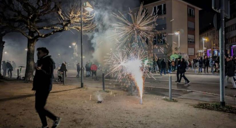 Így ne robbantsd le a kézfejed a tűzijátékkal szilveszterkor - Figyelmeztet a katasztrófavédelem