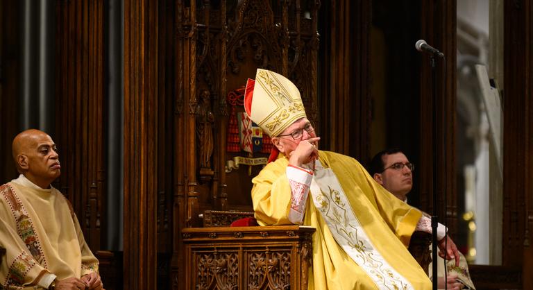 Blake Lively filmbéli luxusotthonának eladásával fizetnék ki a szexuális erőszak áldozatait