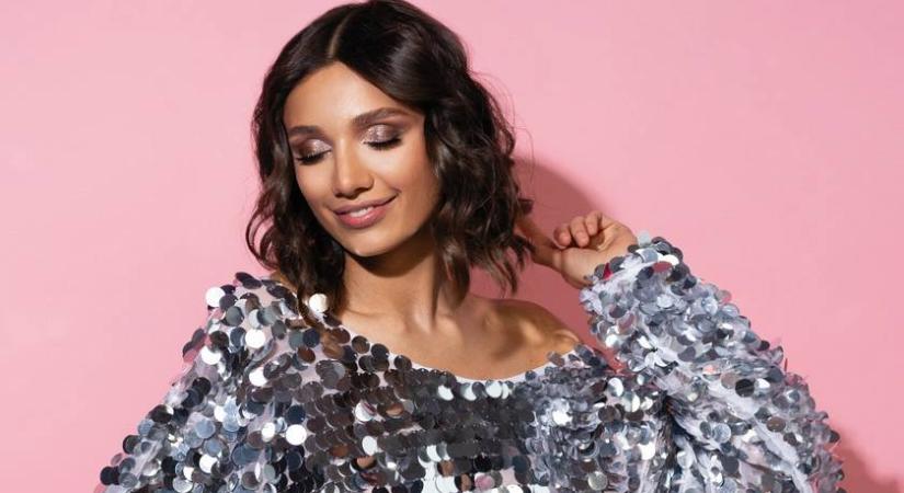 Ragyogóan nőies szilveszteri smink, ami nem kelt maszkhatást: könnyen elkészítheted