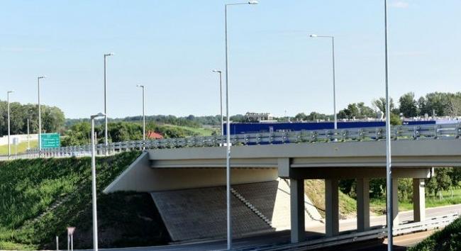 Részleges leállás lesz az útdíjfizetésben újévkor