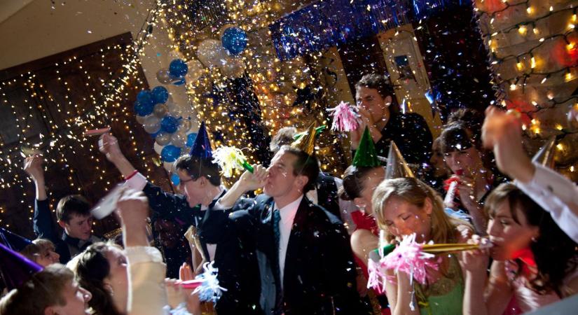 Fergeteges programok és hatalmas buli várható a Balatonon