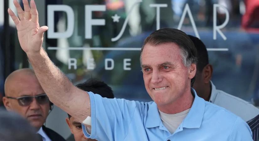 Annyit csuklott Bolsonaro, hogy három napon belül kétszer is meg kellett műteni