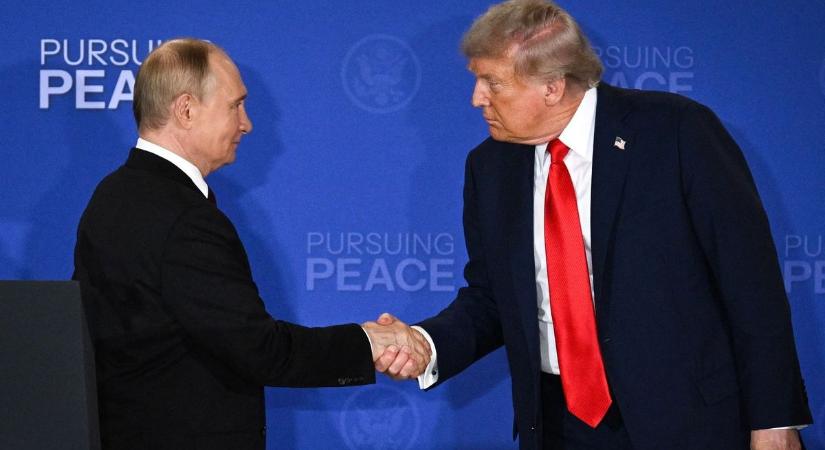 Vlagyimir Putyin üdvözölte Donald Trumpot az új év alkalmából