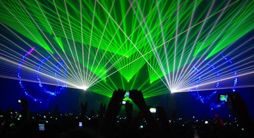 Tűzijáték helyett fényjátékkal búcsúztatják az óévet Csíkszeredában