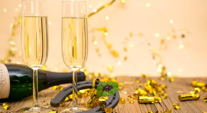 Miért pezsgővel koccintunk szilveszterkor?