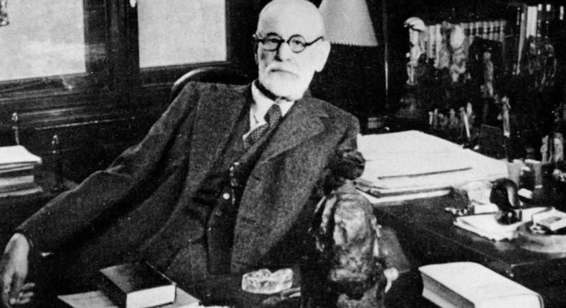 Freud: „Ha két ember mindenben egyetért, az egyikük a másik helyett gondolkodik” – ezért üt ma is ez a mondat