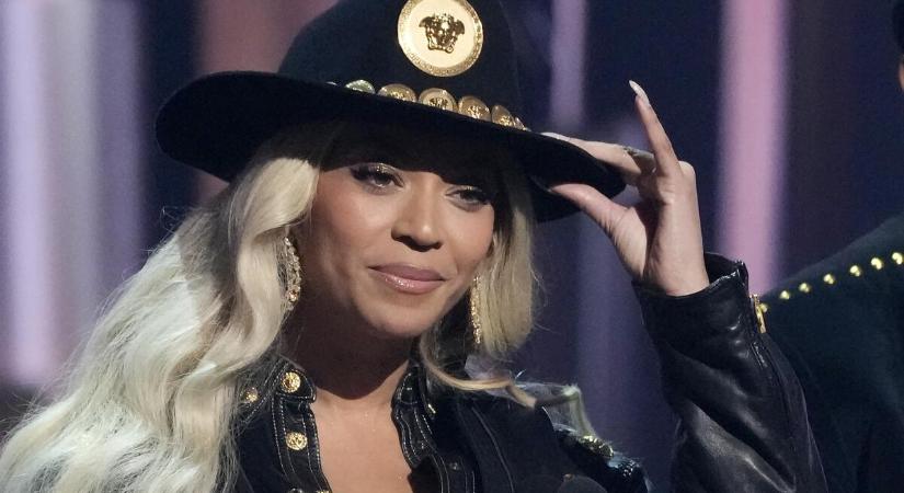 Beyoncé most már nem csak 35-szörös Grammy-díjas énekesnő, hanem dollármilliárdos is