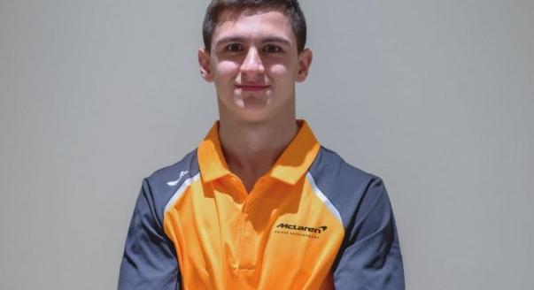 Miért szerződött az F2-es bajnok a McLarenhez?