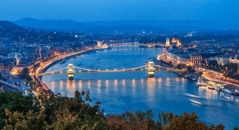 A befektetési szint alá minősítette Budapest besorolását a Moodys