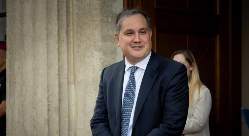 Vita a szolidaritási adóról: Nagy Márton folytatja a II. kerület és a kormány számháborúját