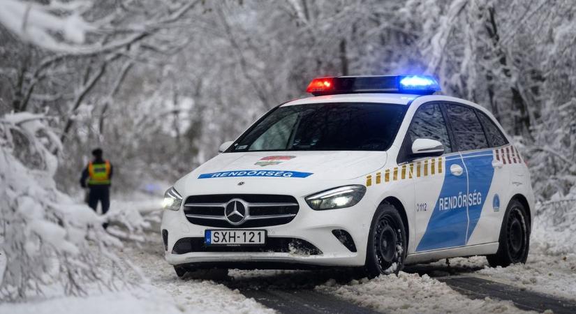 Figyelem, ünneplők! Fokozott rendőri jelenlét lesz Tatabányán szilveszter éjjel