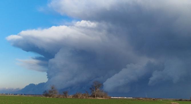 Téli szupercella fehérítette a tájat Debrecennél