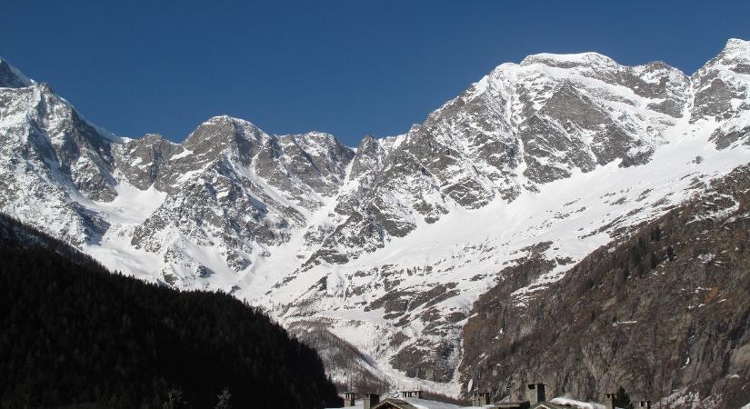 Turistakatasztrófa az Alpokban – videó