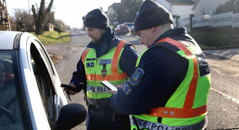 Nem volt megállás: harmincnál is több esetben kellett intézkedniük a rendőröknek
