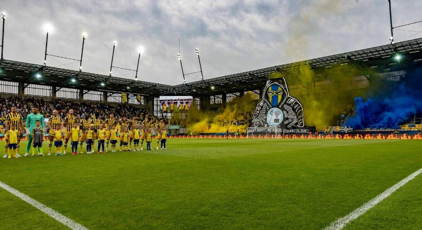 18 nyelven szólt a Niké Liga karácsonyi jókívánsága – magyarul nem