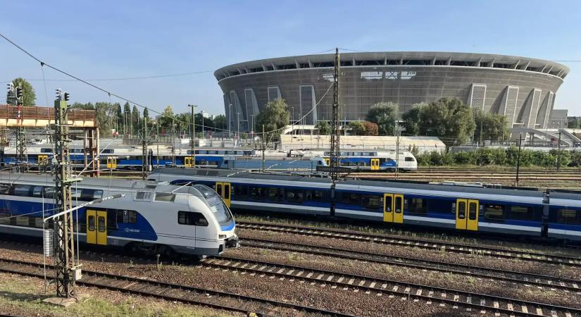 Ünnepi csúcsforgalom: pluszkapacitásokat vet be a MÁV