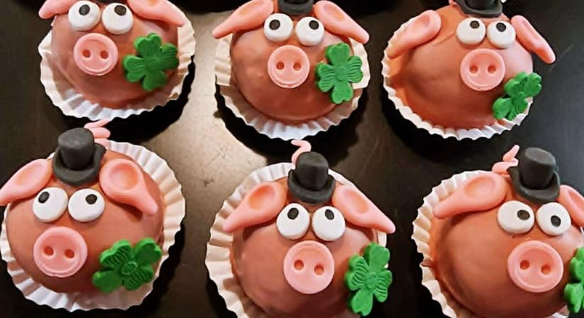 Újévi malac sütemény, amitől szerencsésebb lehet az éved – ezért esküdtek rá a nagymamák